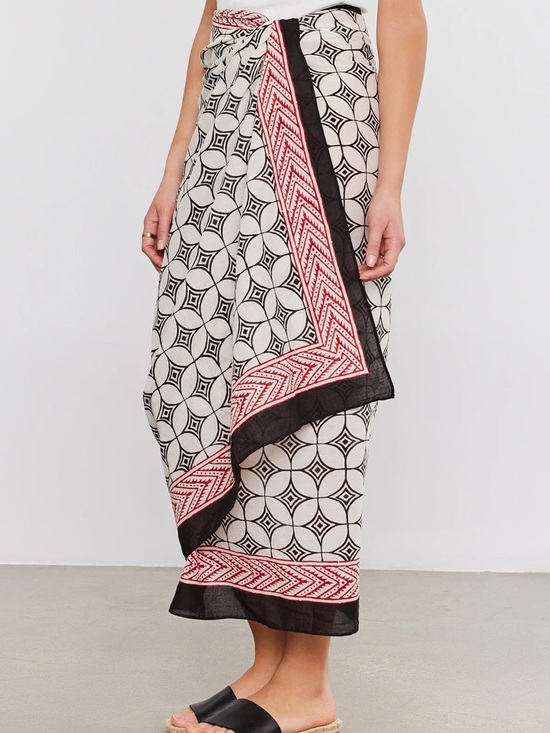 Velvet by Graham & Spencer Other - Printed Black & Cream Wrap Skirt with Red Trim